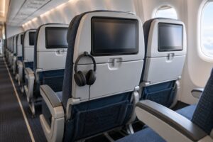 which flights still have seat back screens