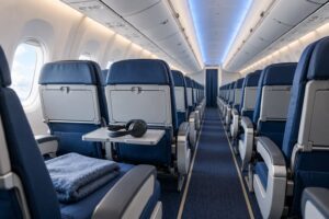 airplane etiquette rules every flyer should know